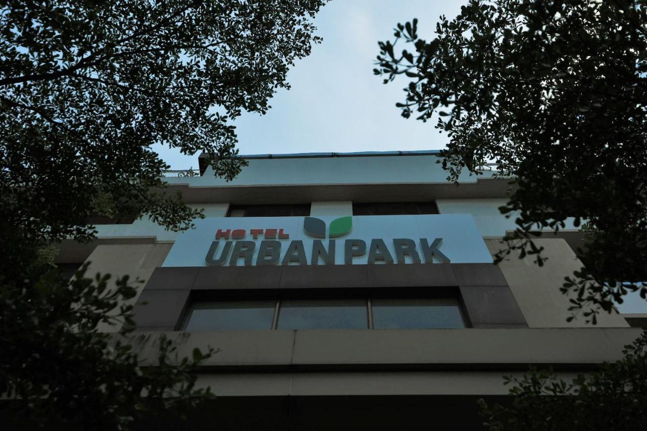 Hotel Crystal Urban Park Bhubaneswar Exterior foto
