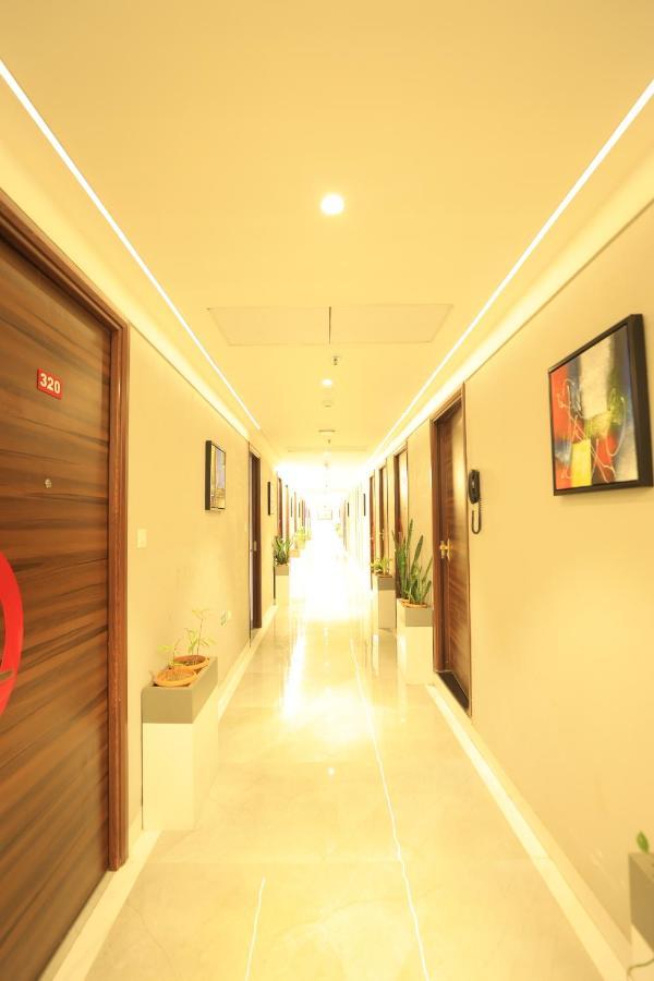 Hotel Crystal Urban Park Bhubaneswar Exterior foto